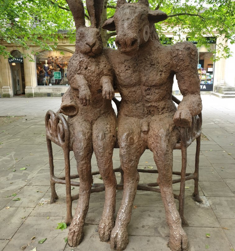 The Minotaur and the Hare-切尔滕纳姆必去景点