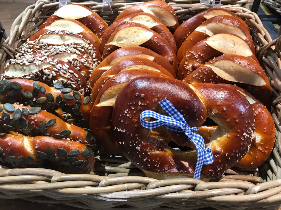 Autogrill (Pratteln)餐厅/美食点评 餐厅地址/餐厅电话/餐厅周边信息/餐厅推荐菜 Tripadvisor猫途鹰