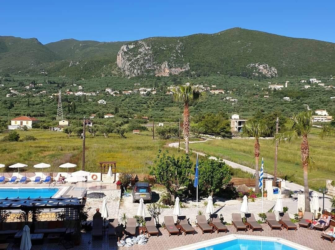 Panorama Studios Apartments主图