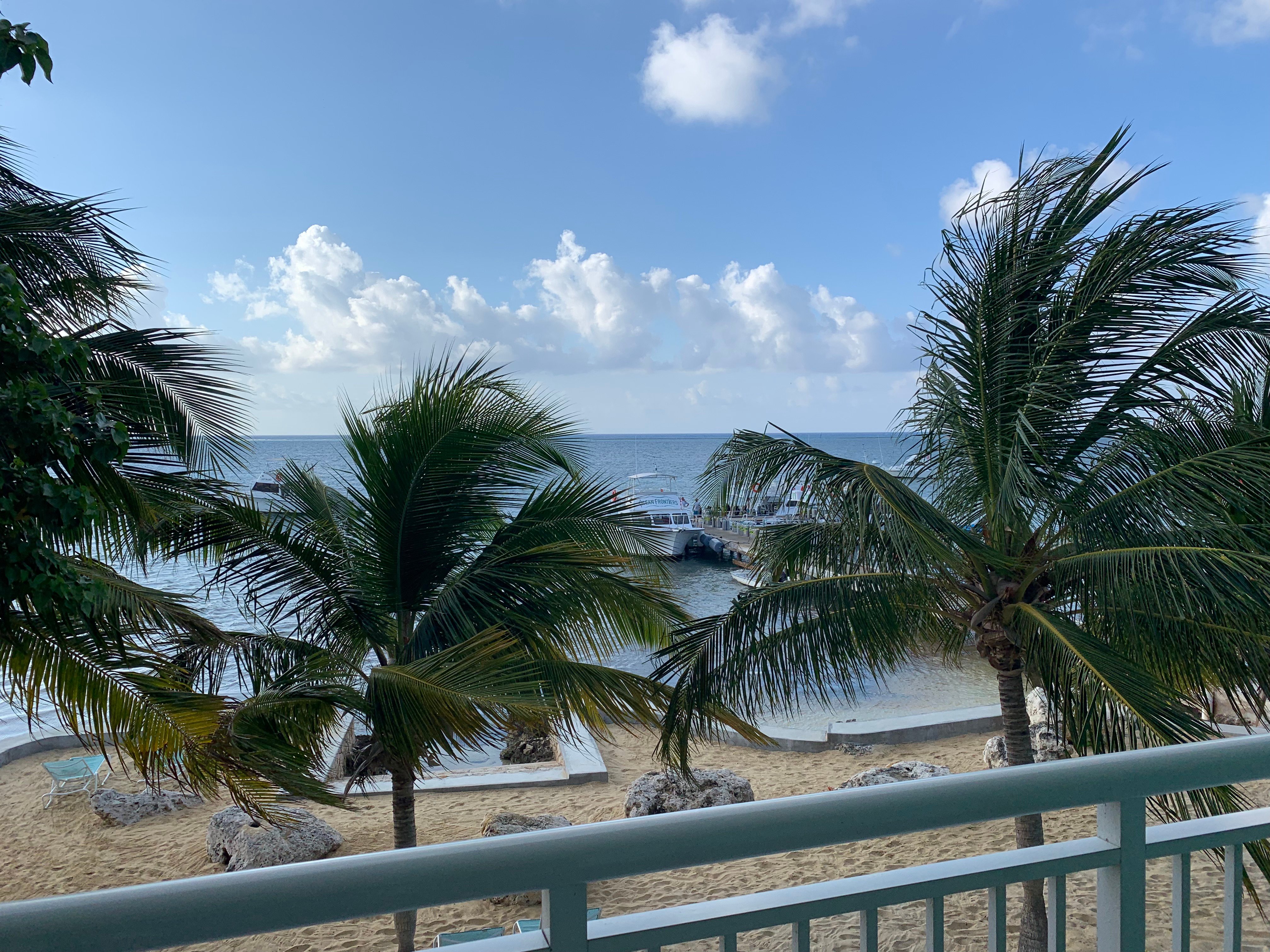 Compass Point Dive Resort-浴室