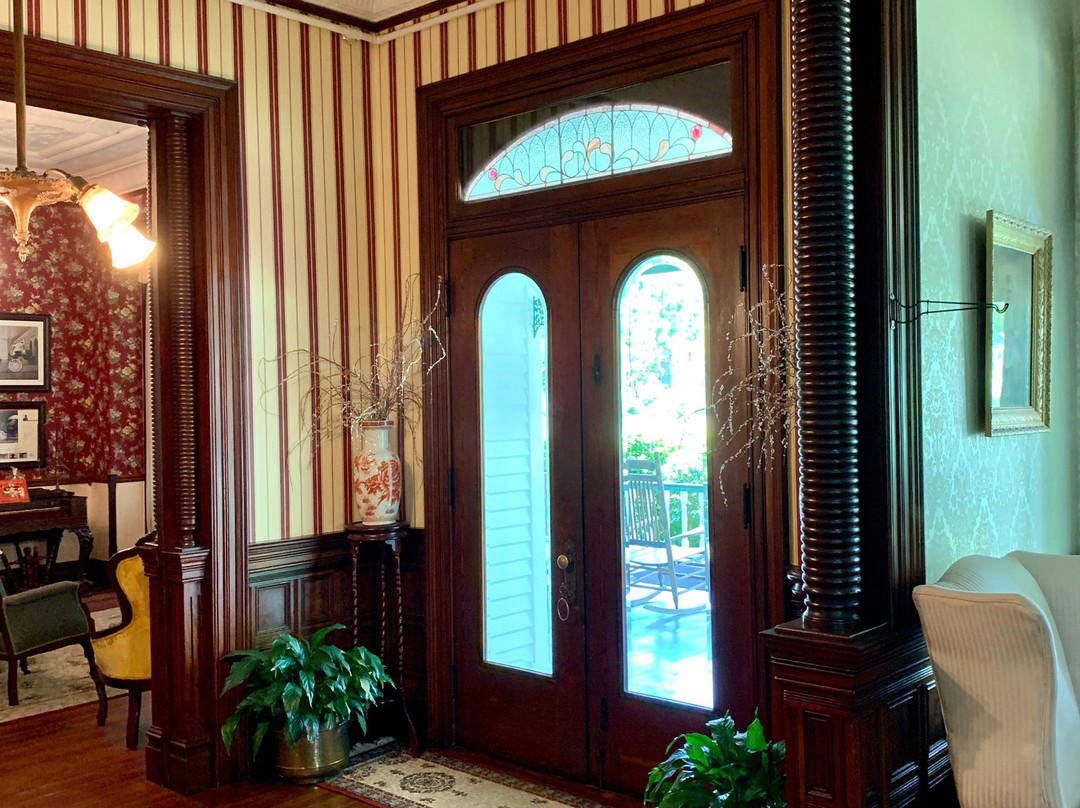 McFarlin House主图