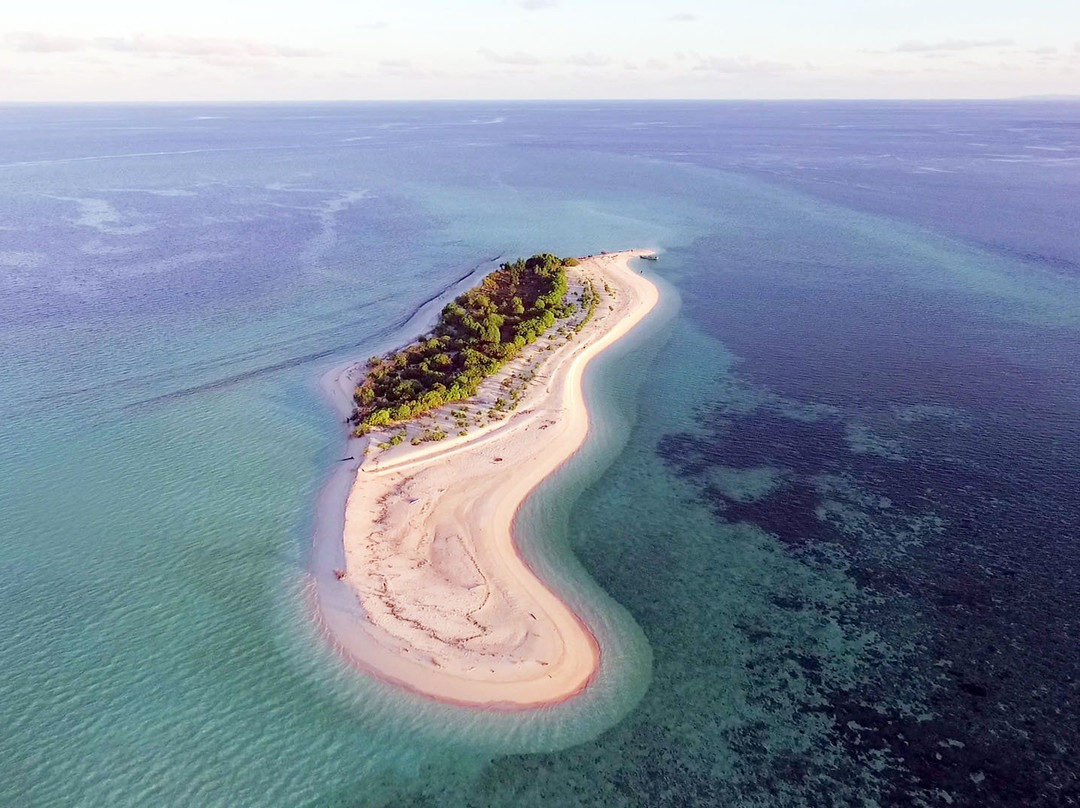 Tomia Tour & Camping De Island
