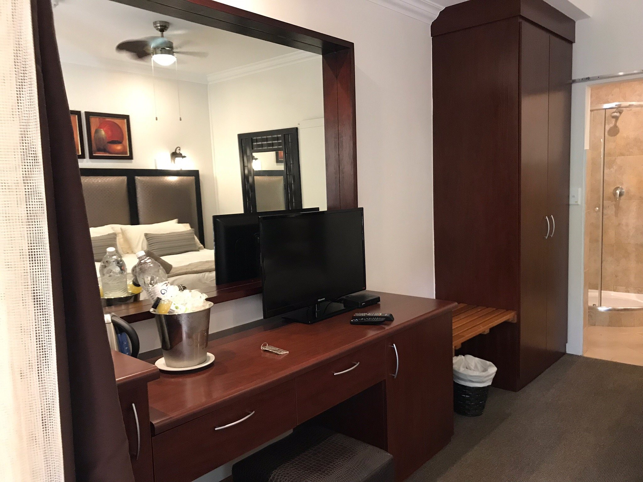 Oxbow Country Estate-官方