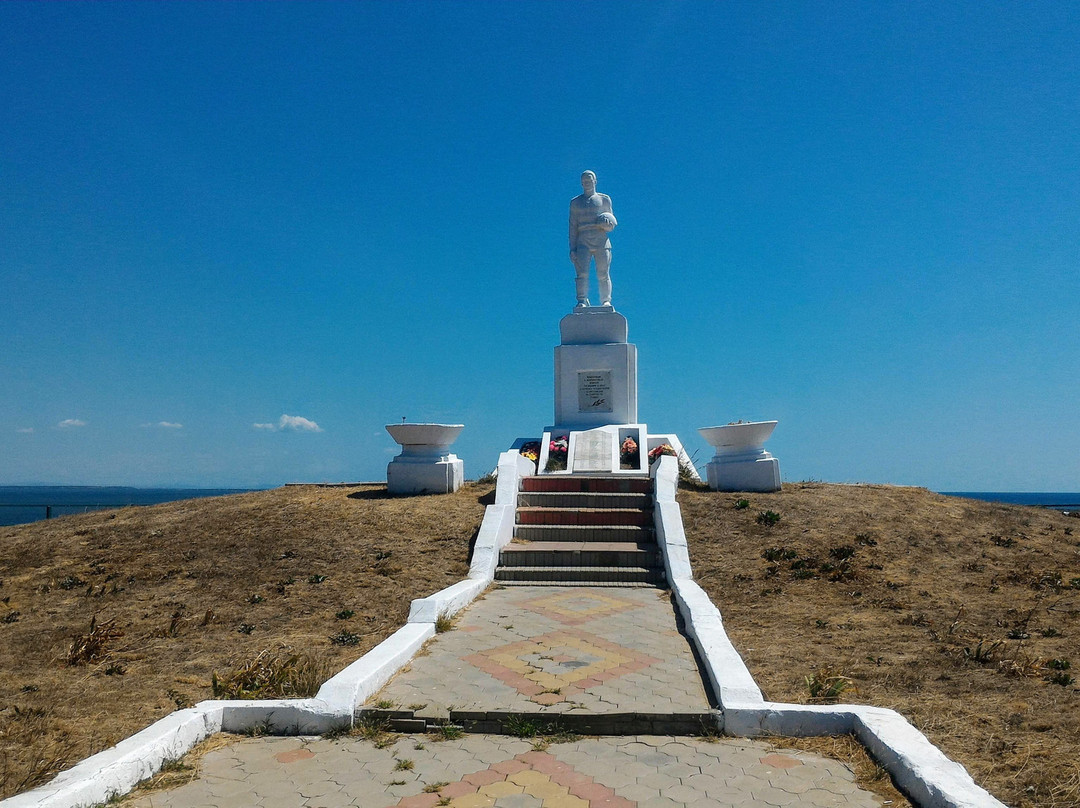 Memorial - Cemetery of Soviet Soldiers景点图片