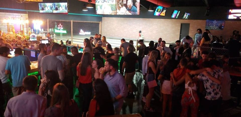 Chicken 'n Bowling-Havensight必去景点