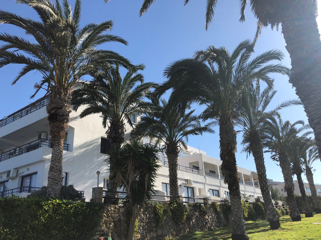 Vrachia Beach Hotel & Suites主图