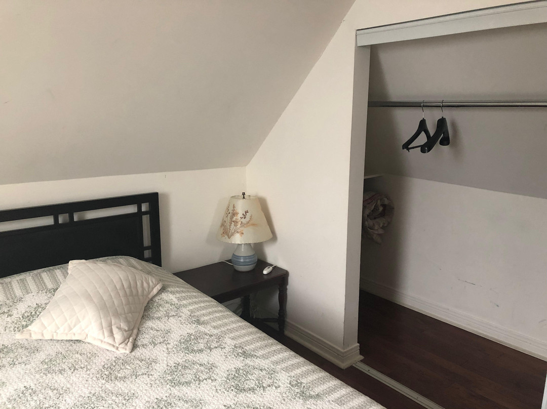 Ambassador B&B主图