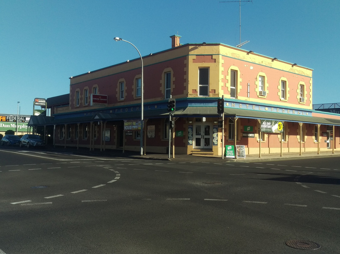 Nightcap at Federal Hotel主图