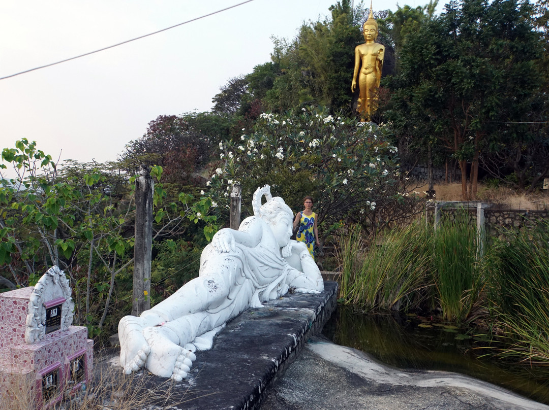 Wat Khao Krailart景点图片