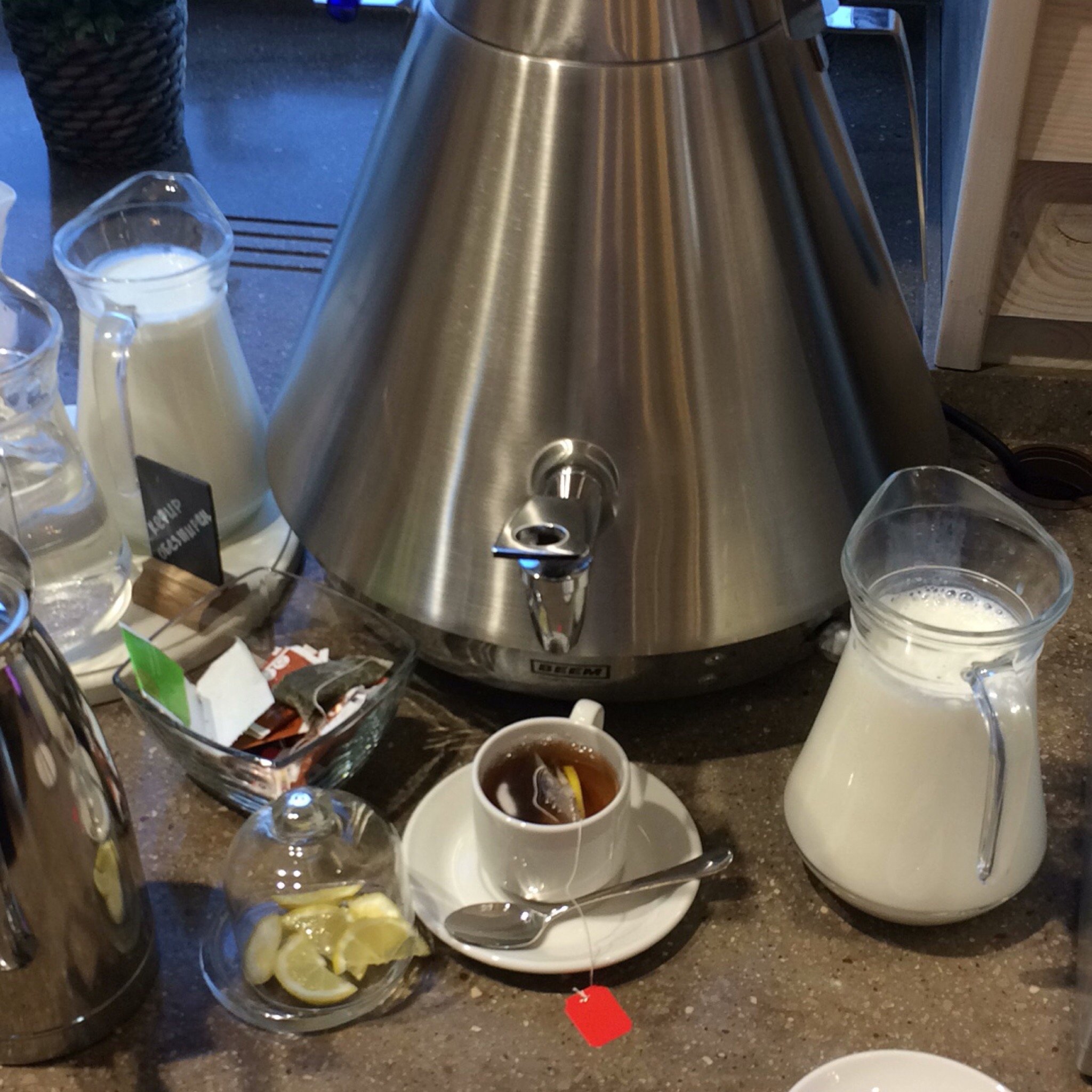 Sky Lux Hotel-餐饮