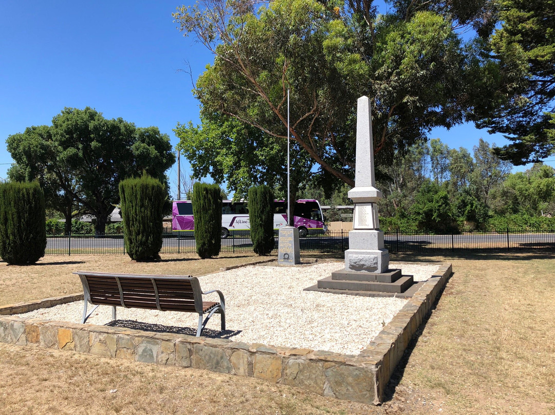 Great Western Memorial Park景点图片