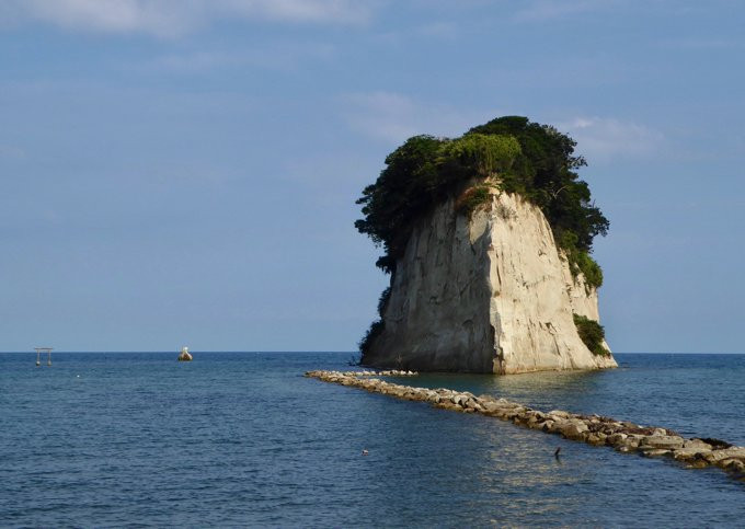 Mitsukejima Island景点图片