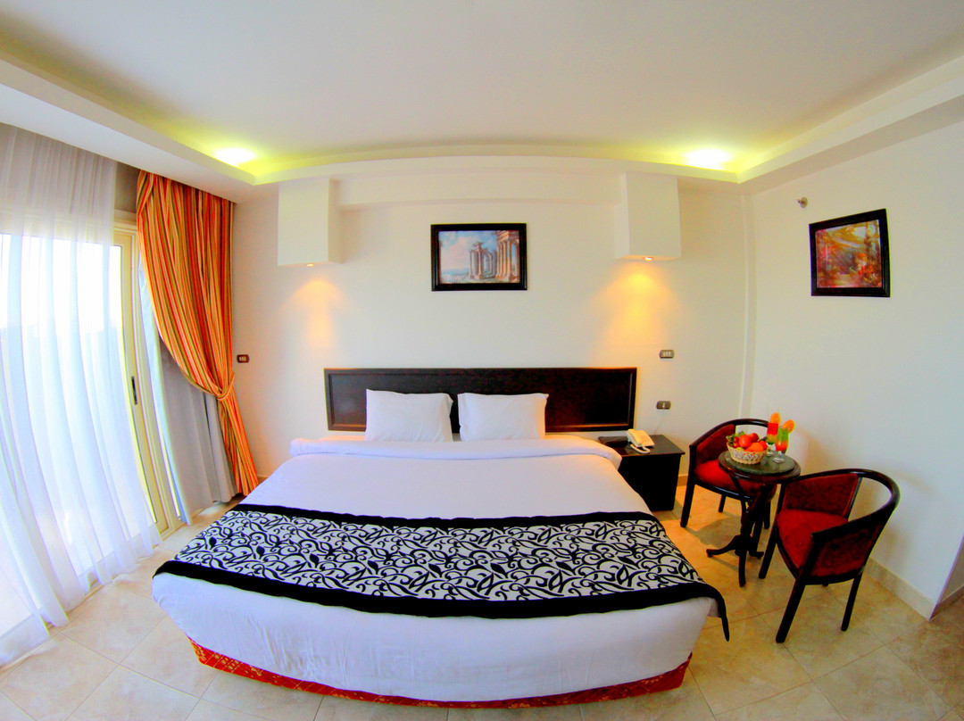 Bellagio Beach Resort主图