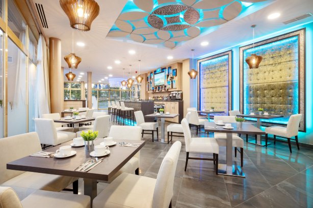 Hotel Admiral San Roque-官方