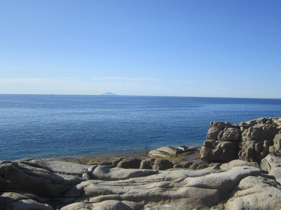 Spiaggia di Cavoli景点图片