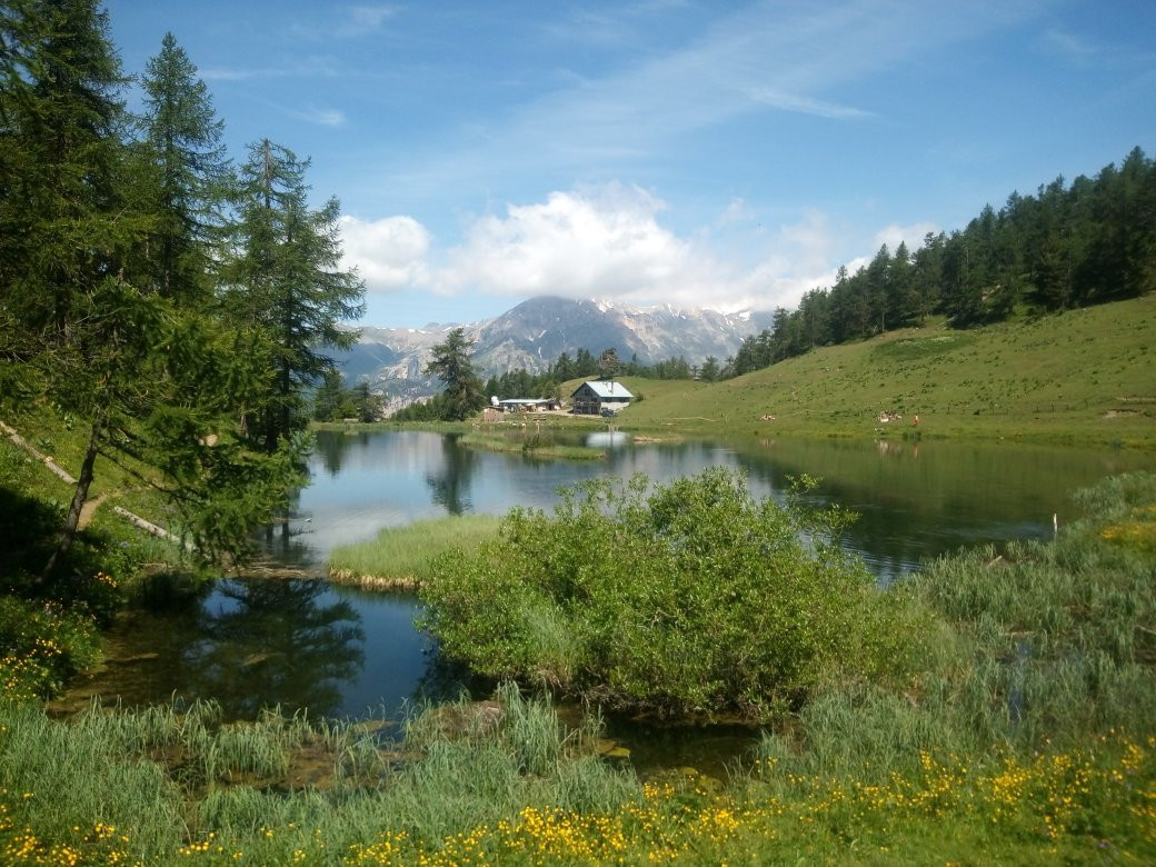 Lago Laune景点图片