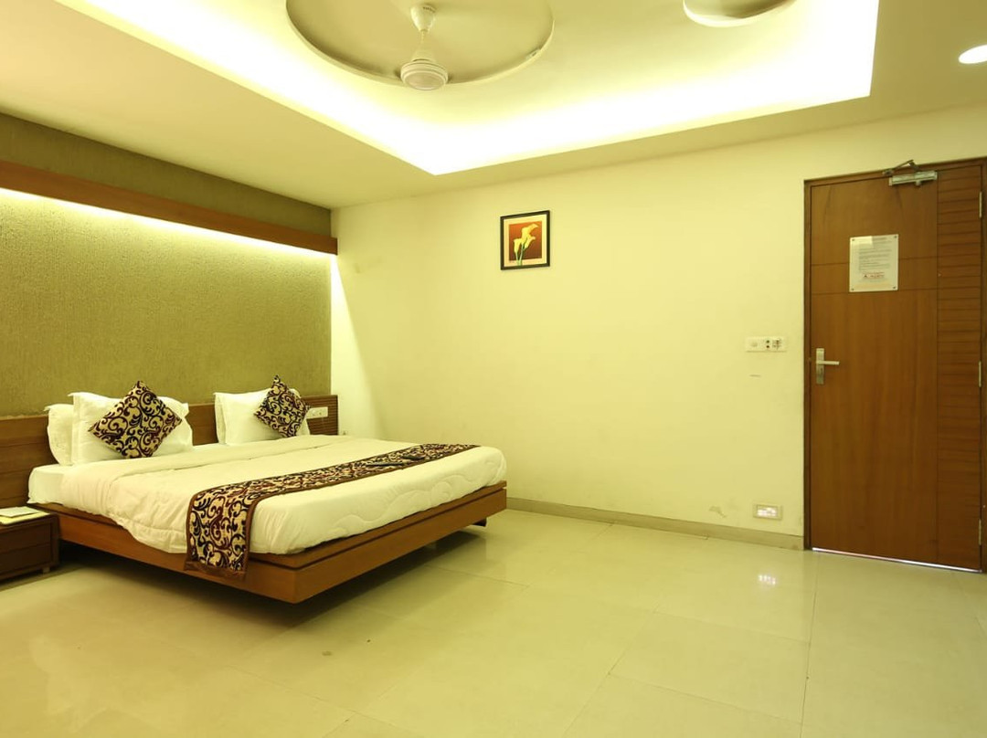 OYO 2430 Hotel Apex主图