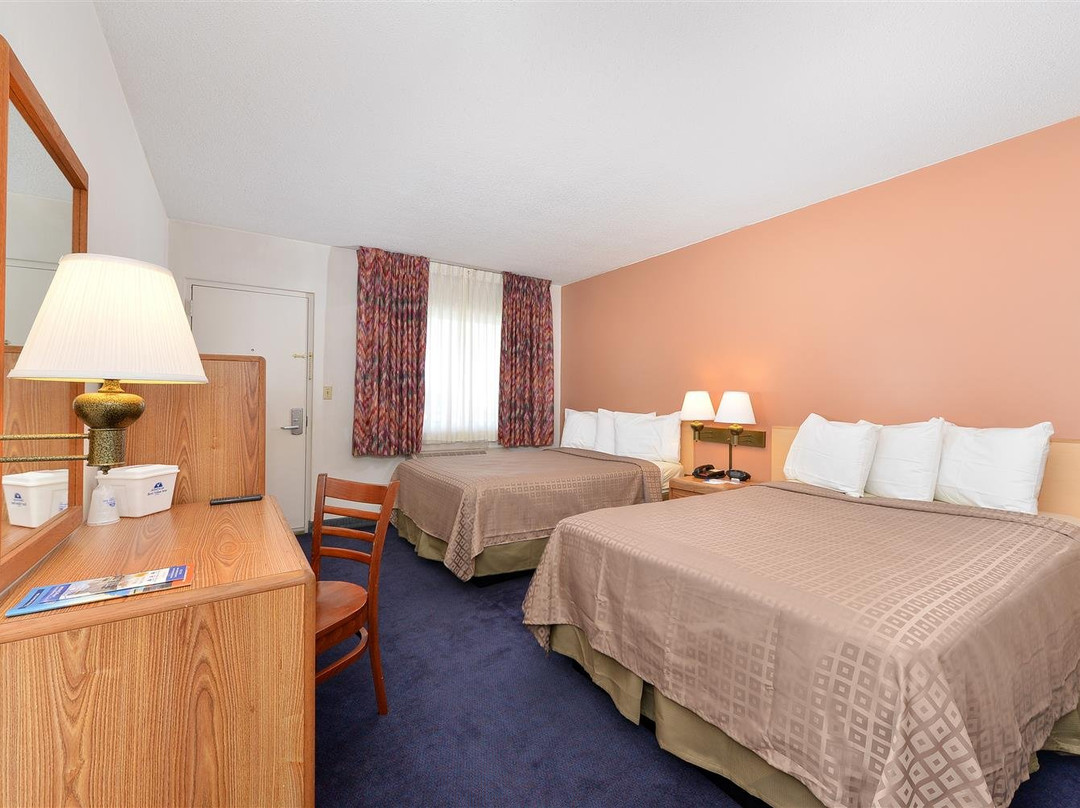 Americas Best Value Inn Austinburg主图