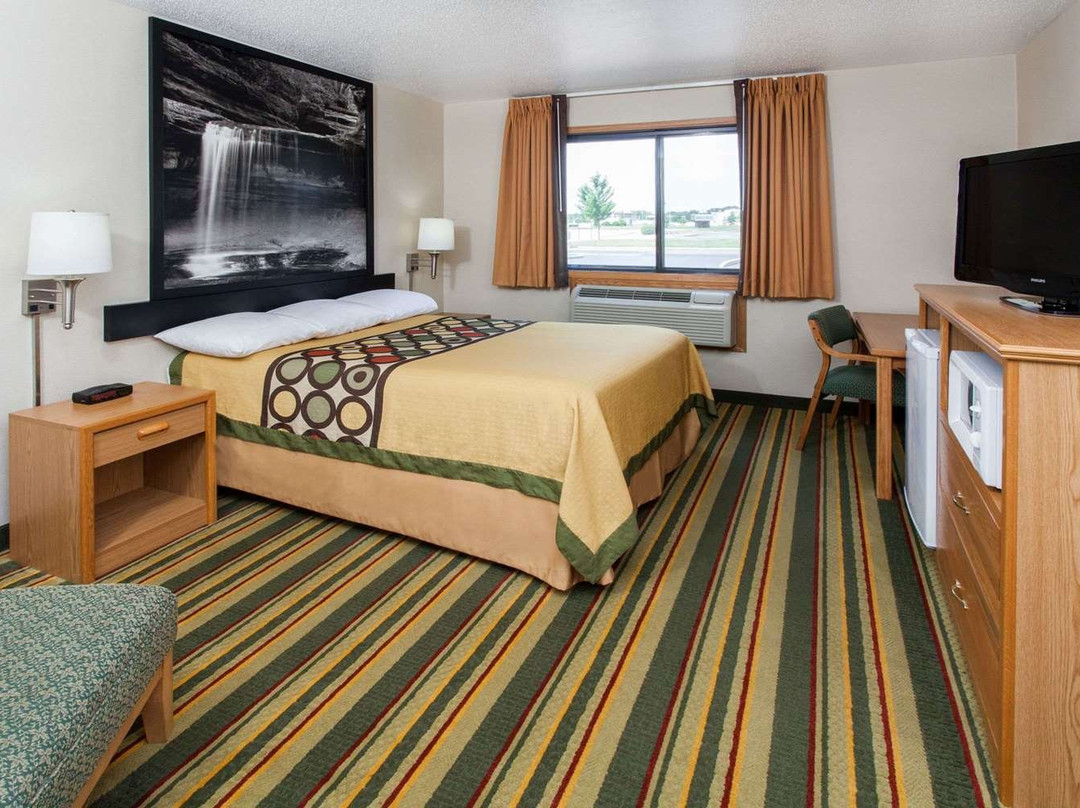 Super 8 by Wyndham Ottawa Starved Rock主图