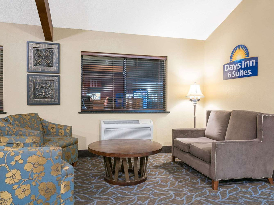 Days Inn & Suites by Wyndham Baxter Brainerd Area主图