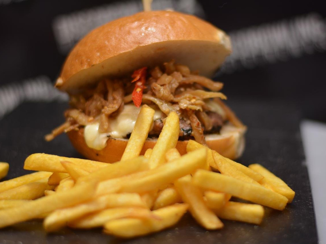 Discobowling Hamburgheria Ucicinemas-卡索里亚必去景点