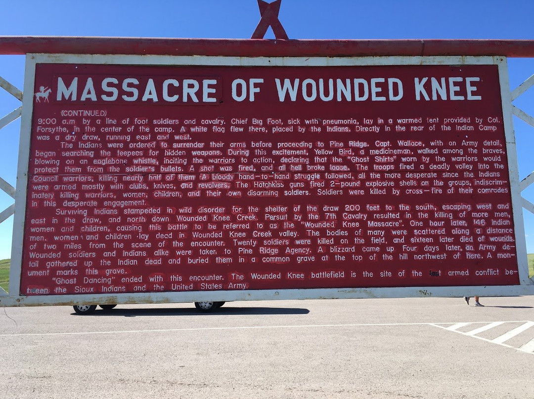 Wounded Knee Massacre Monument景点图片