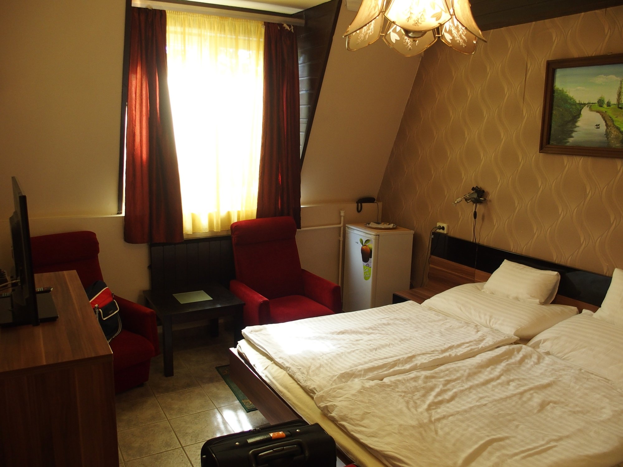 Apartman Hotel Sarvar-官方