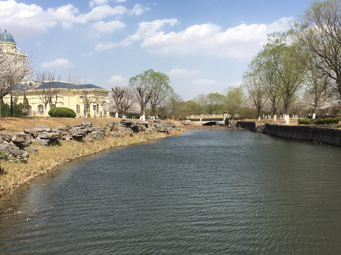 唐山南湖紫天鹅大酒店主图