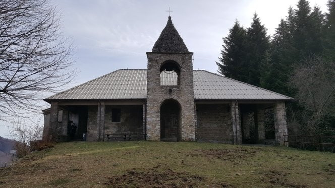 Santuario della Madonna del Monte景点图片