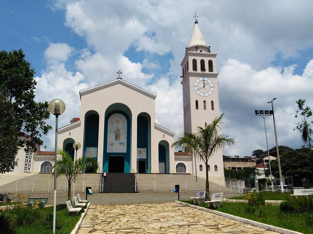 Lambari旅游景点-Nossa Senhora Saude Parish