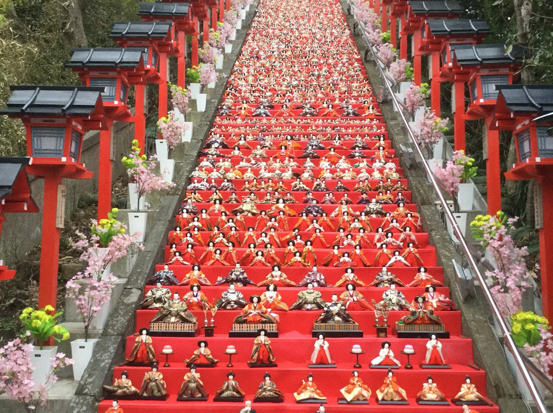 Tomisaki Shrine景点图片