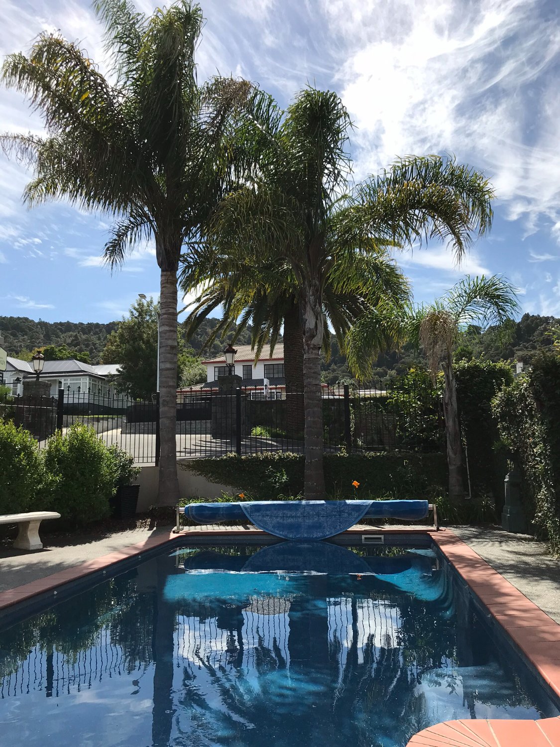 Lodge Bordeaux-泳池