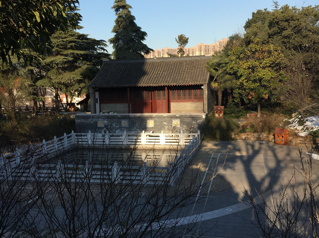 宝塔山公园景点图片