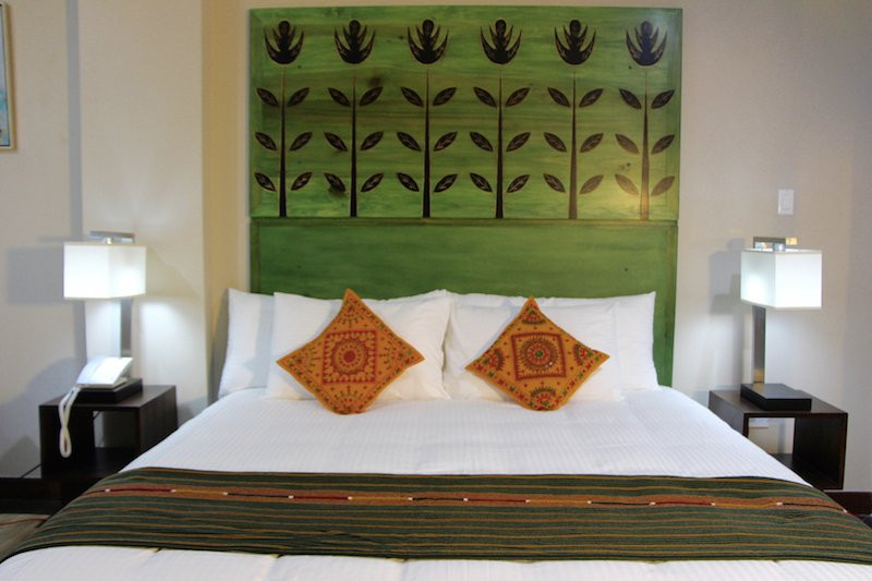 R Hotel Kingston主图