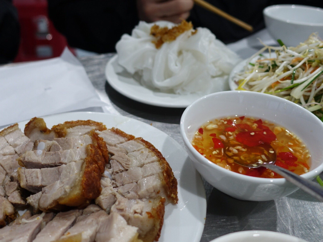 Quan Banh Uot Thit Heo Quay Ba Suu