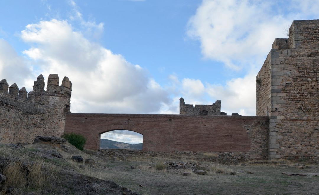 Castle Burguillos del Cerro景点图片