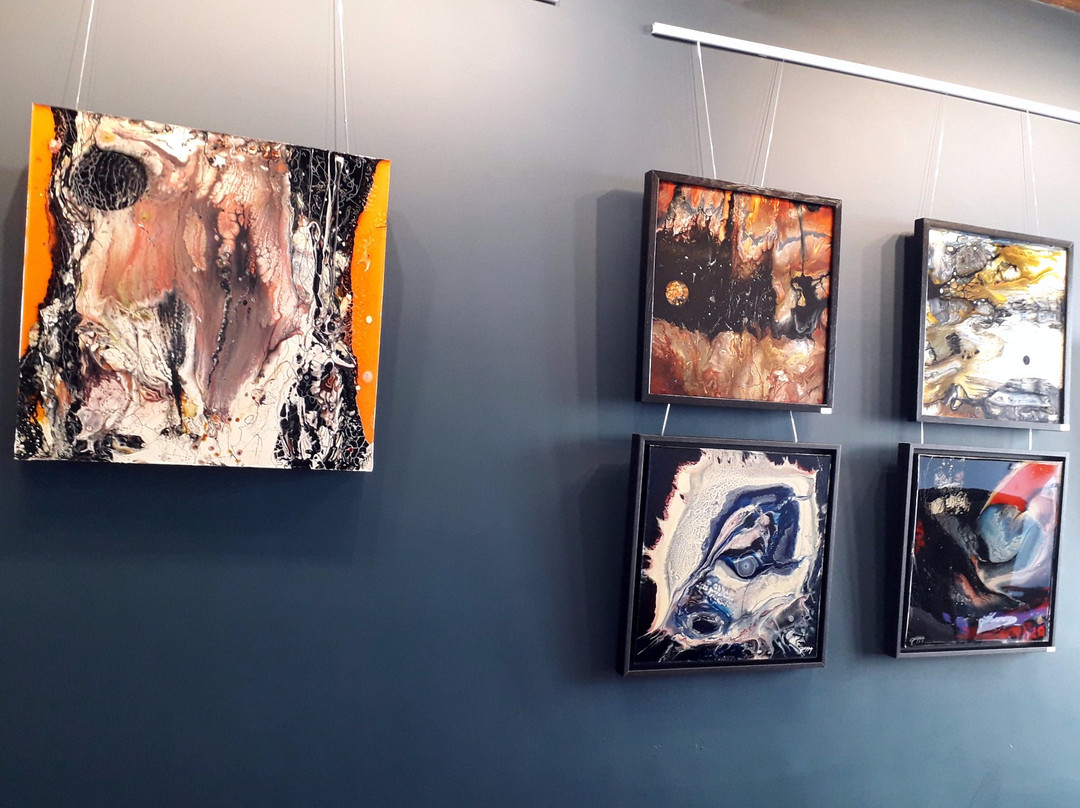 Anywhere Creation-Piegut-Pluviers必去景点