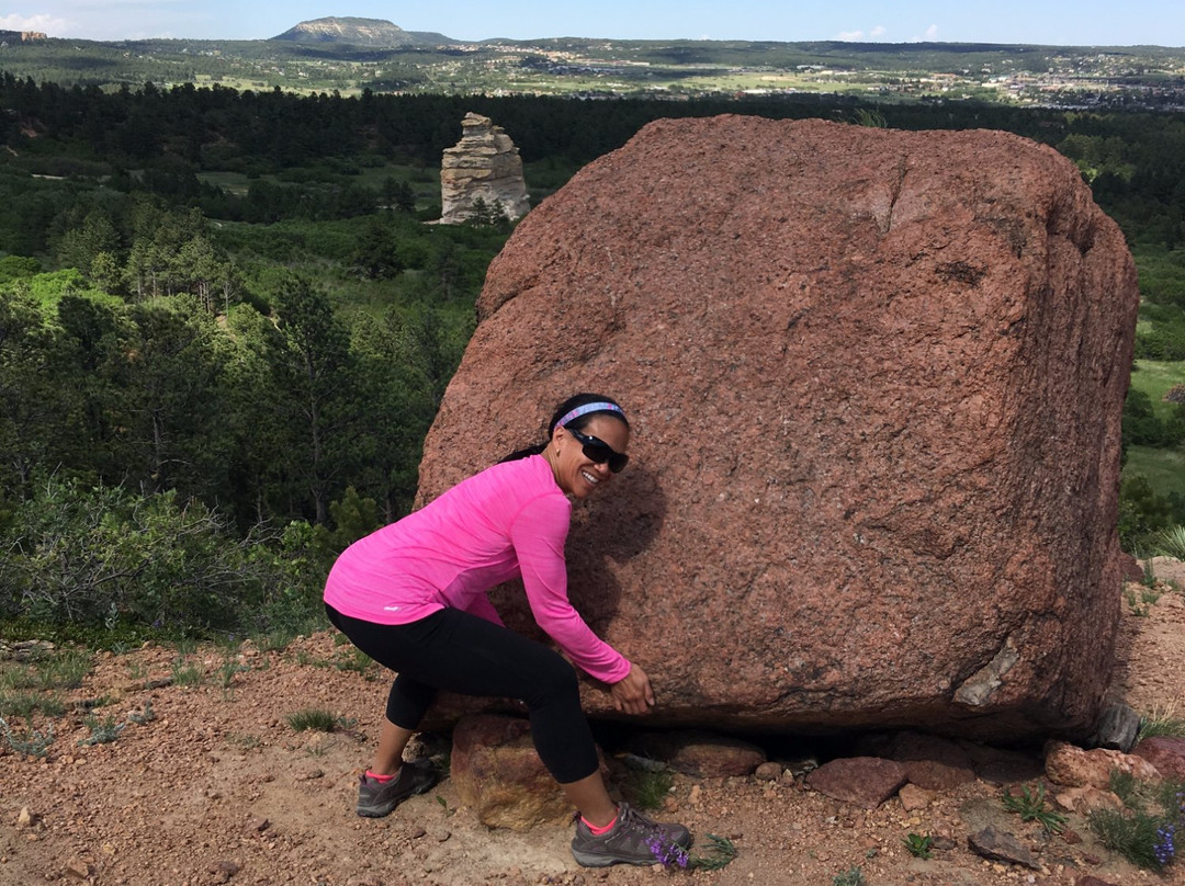 Monument Rock Trail-Monument必去景点