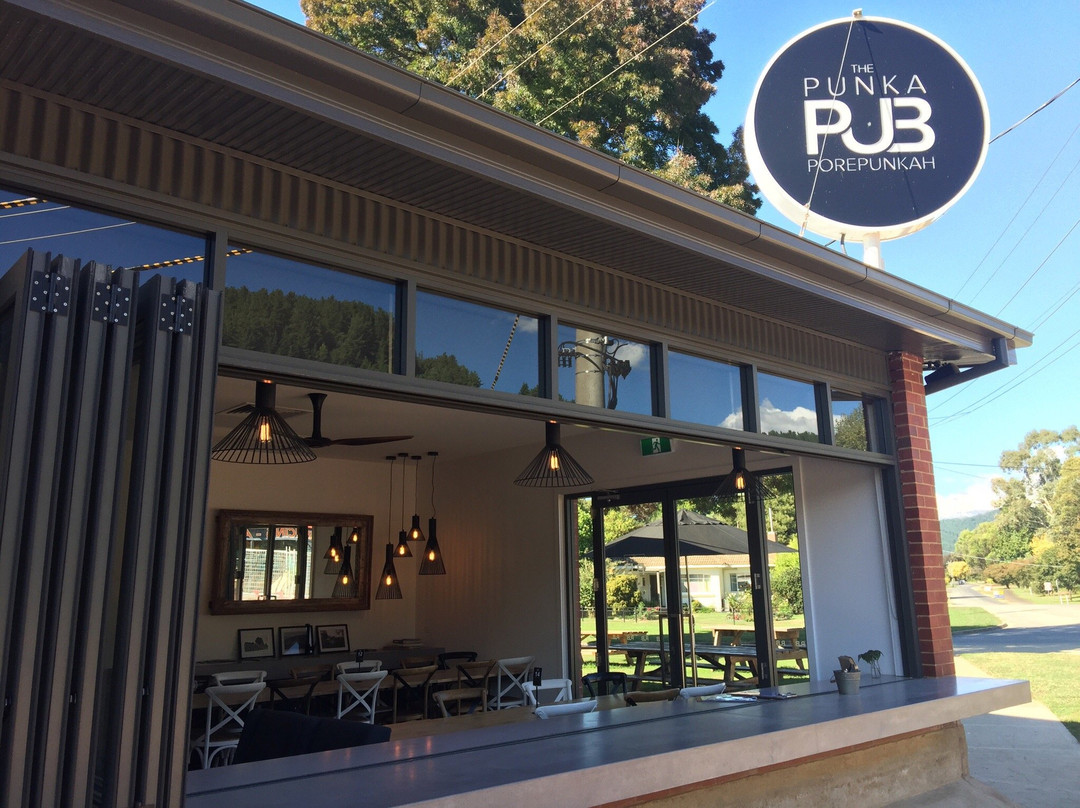 Porepunkah Pub