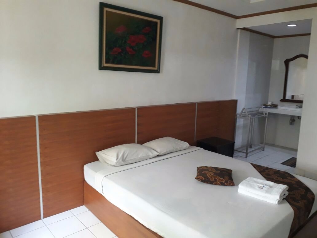 Bhinneka Hotel-官方