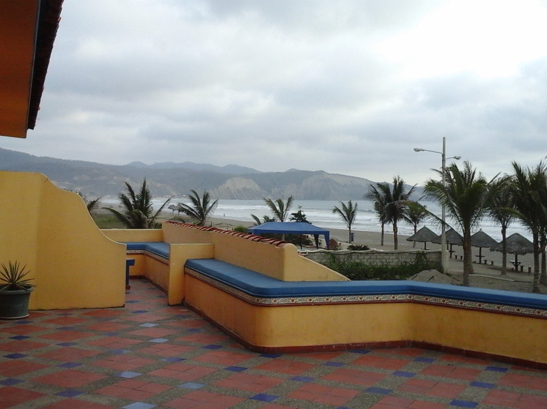 Casa Amarilla