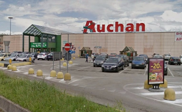 Centro Commerciale Mugnano-Mugnano di Napoli必去景点