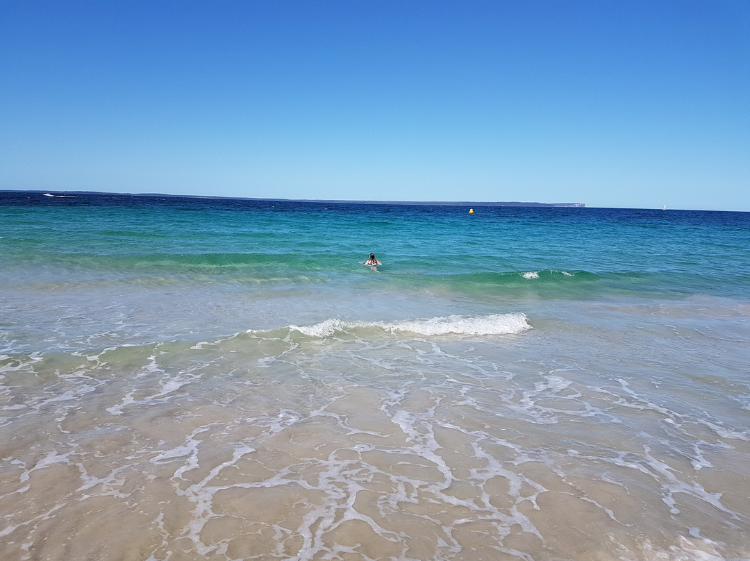 Nelson Beach景点图片