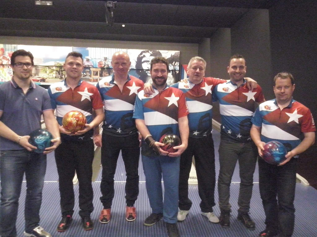 Bowling El Cubano景点图片