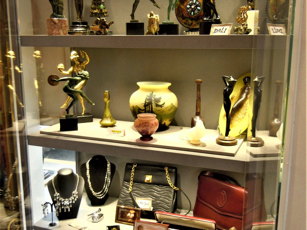 Bimier antiquites-Bondy必去景点