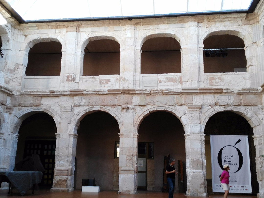 Fundacion Dearte-Medinaceli必去景点