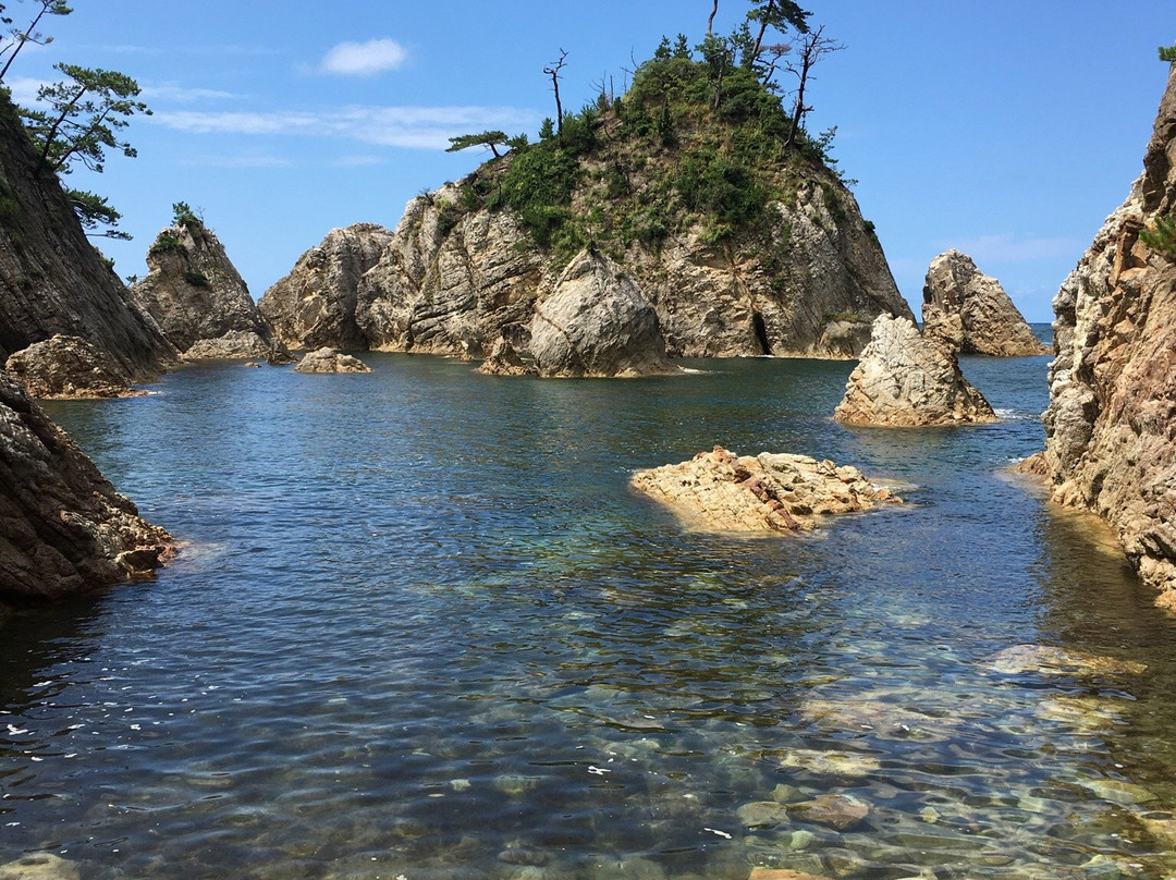 Shirahara Kamogaiso Rocky Shore-岩美町必去景点