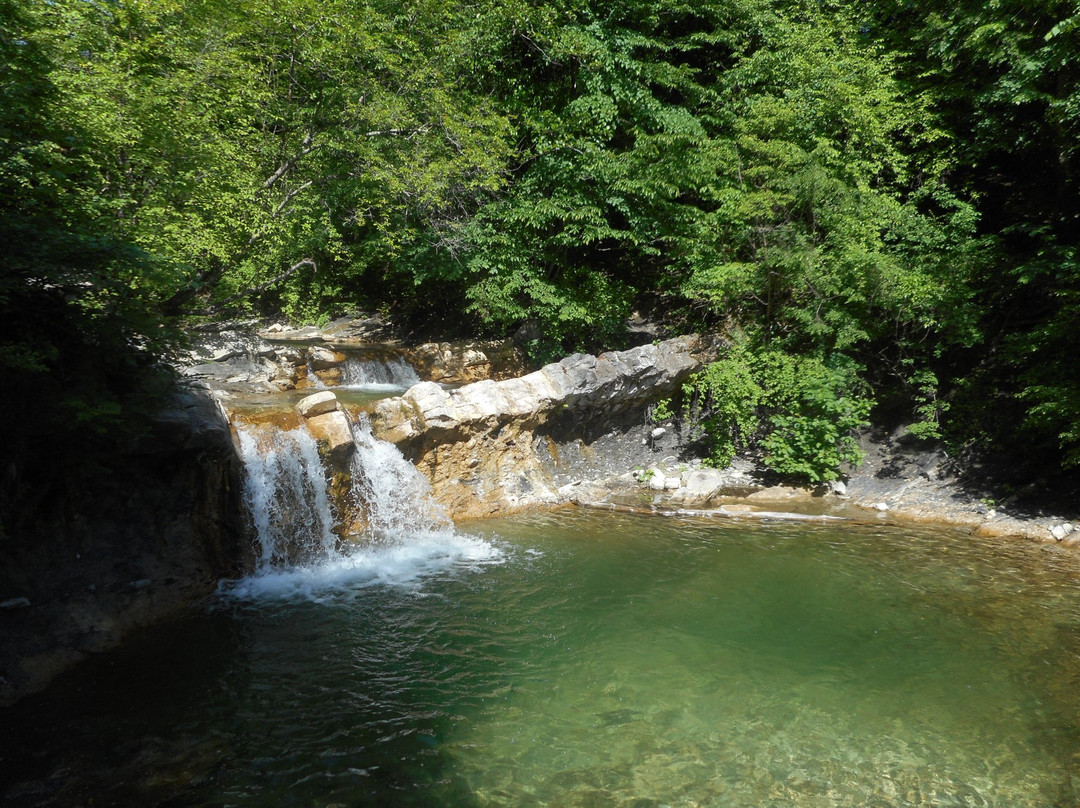 Waterfalls at River Zhane景点图片