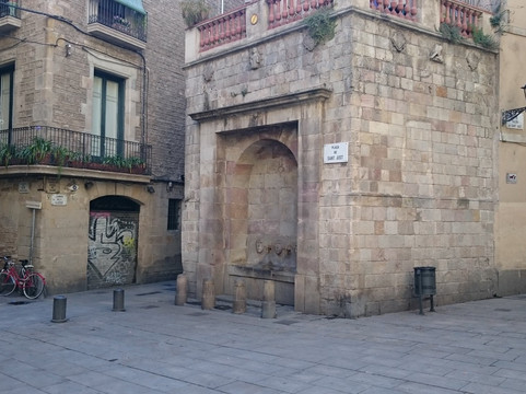 Font de Sant Just-巴塞罗那必去景点