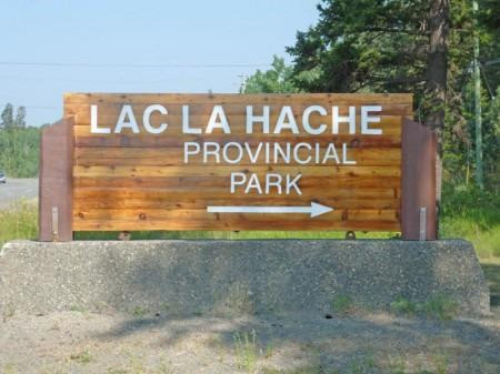 Lac La Hache Provincial Park景点图片